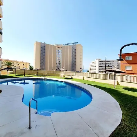 Penthouse With Sea Views * 푸엔히롤라